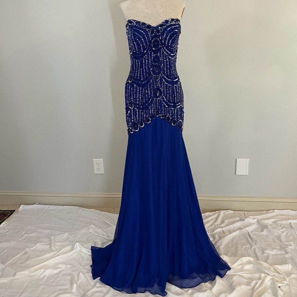Prom/evening gown